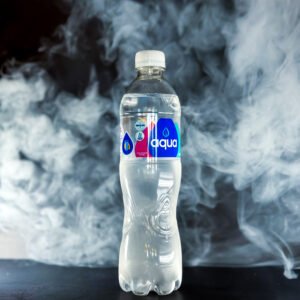 Botella de agua aura
