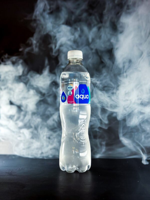 Botella de agua aura